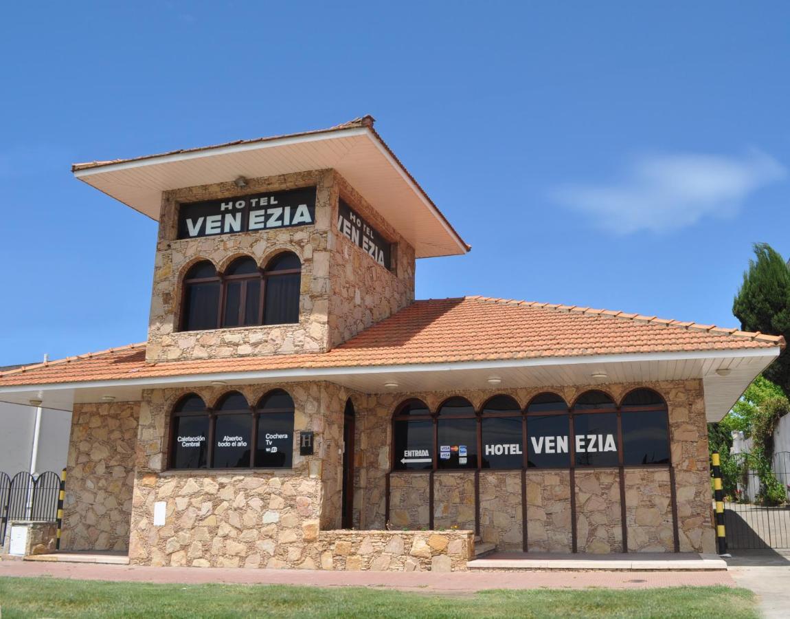 Hotel Venezia ネコチェア エクステリア 写真
